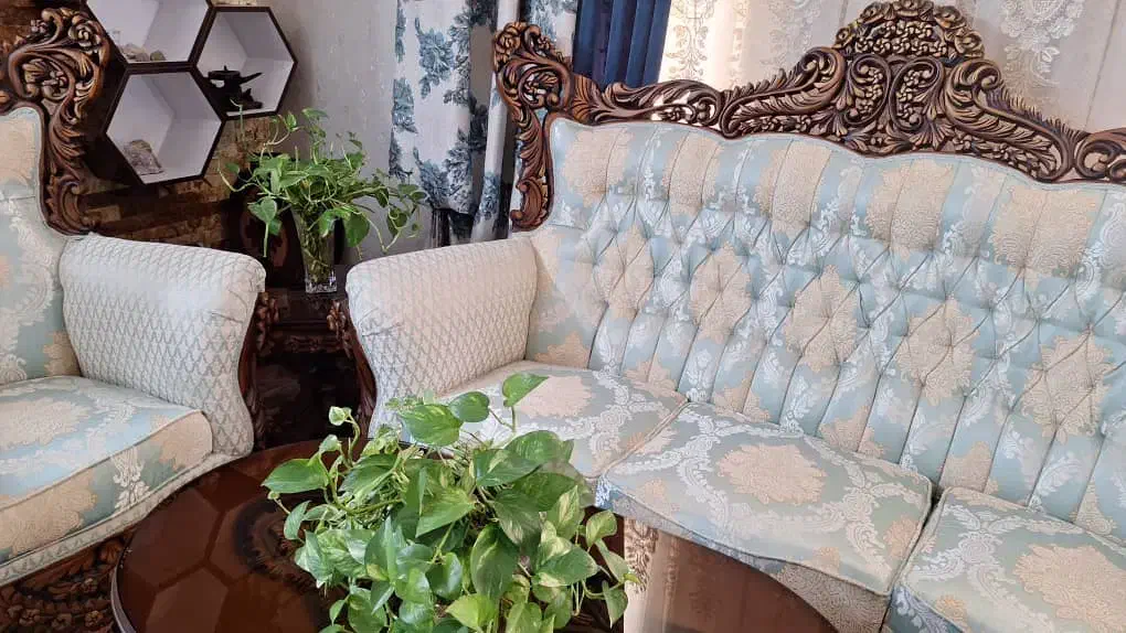 مبل و میز ناهاری خوری سلطنتی با مبل راحتی|مبلمان خانگی و میز عسلی|بابل, |دیوار