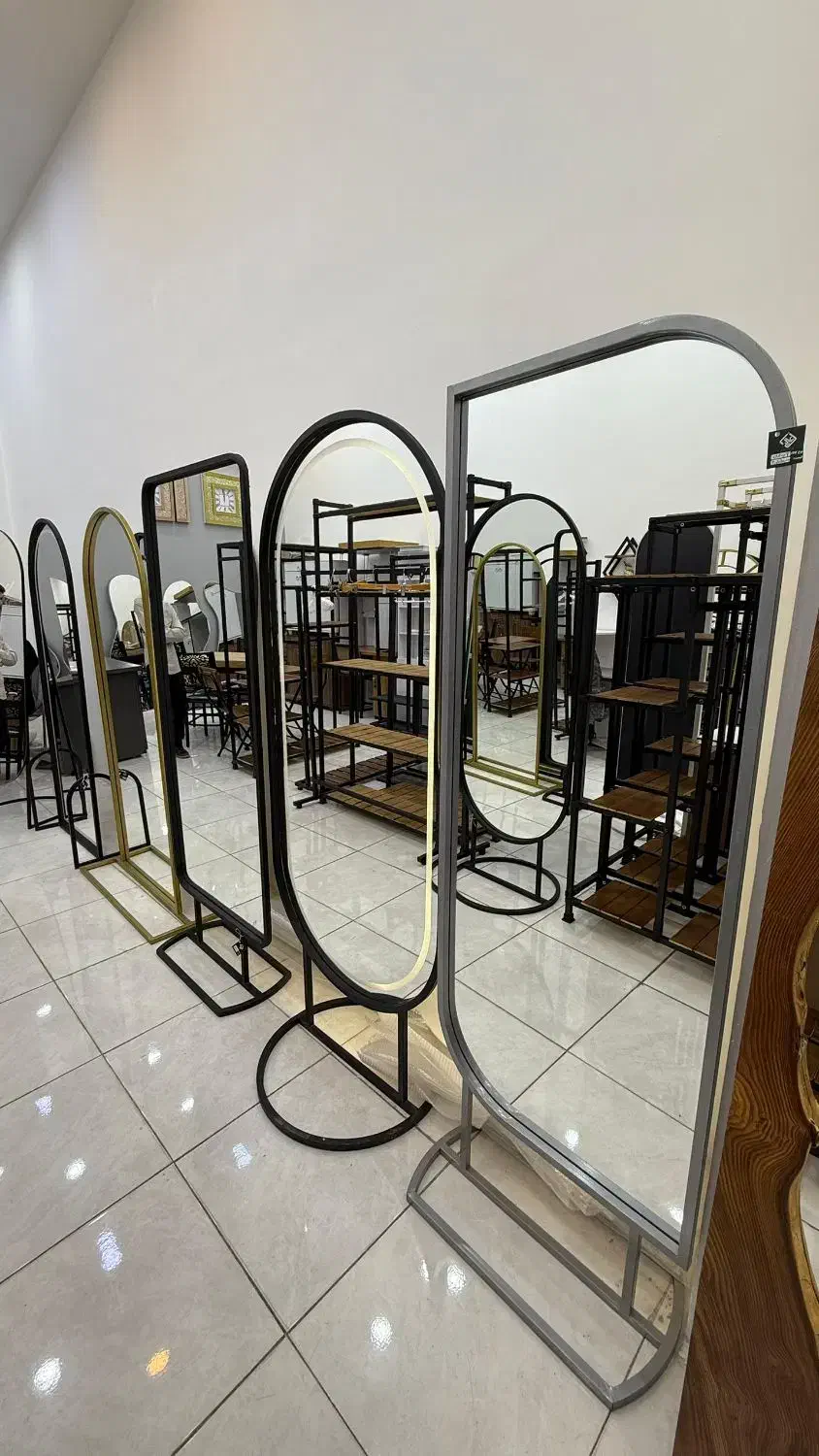 آینه های قدی دفرمه و چوبی و فلزی|آینه|شیراز, فخرآباد (دروازه کازرون)|دیوار