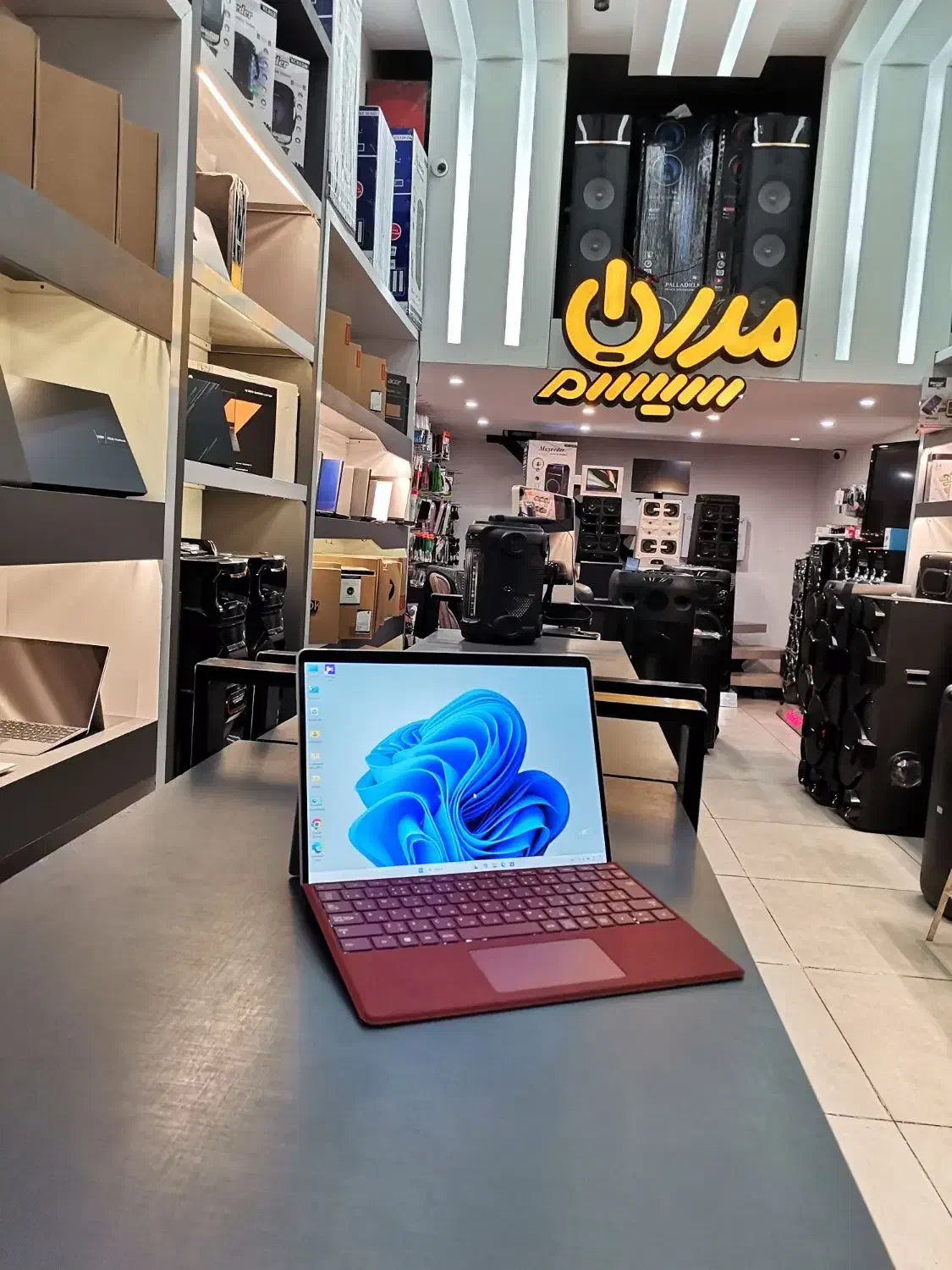 سرفیس پرو8 نسل 11 با 16گیگ رم صفحه نمایش 2K|رایانه همراه|یزد, |دیوار