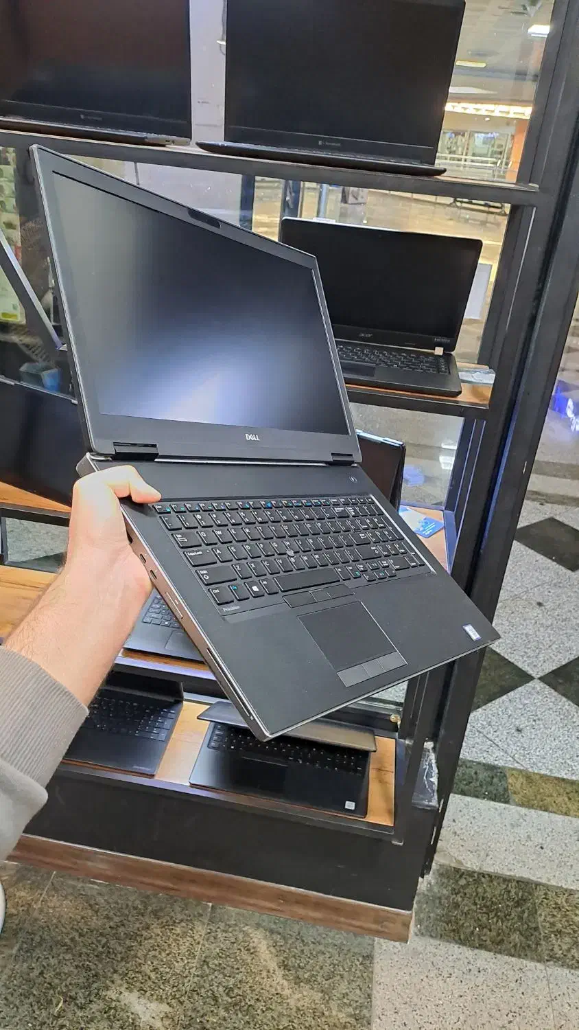 لپتاپ دل 7730 شش گیگ گرافیک Xeon|رایانه همراه|تهران, فلسطین (میدان انقلاب)|دیوار