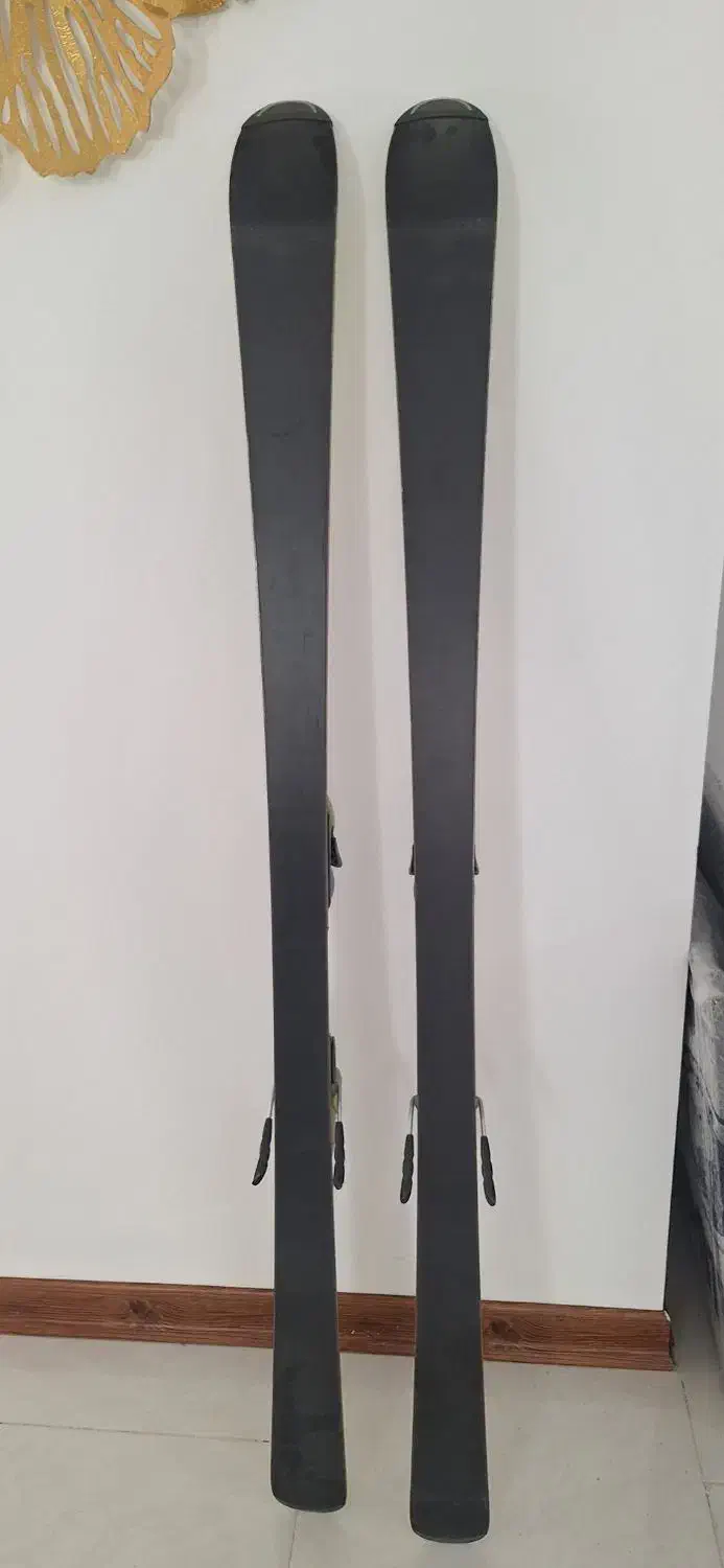 چوب اسکی الپاین و کفش|ورزش‌های زمستانی|پردیس, فاز ۵|دیوار