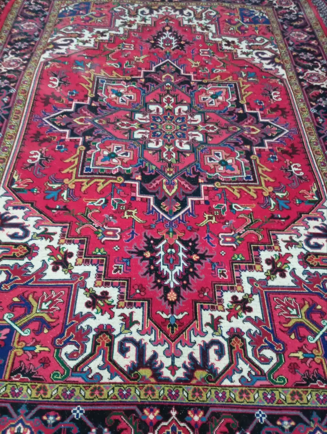 فرش دستبافت شش متری نقشه تاجری|فرش|بستان آباد, |دیوار