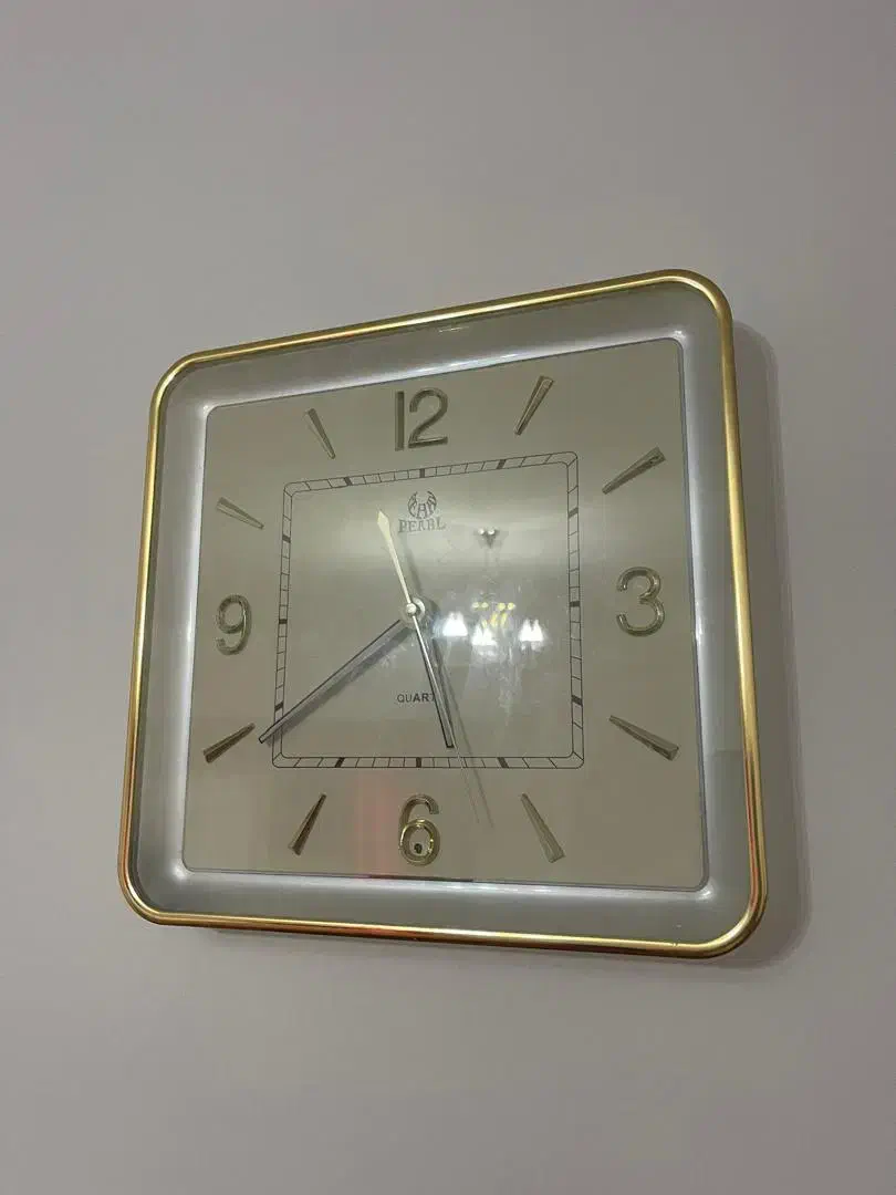 ساعت دیواری|ساعت دیواری و تزئینی|شیراز, شیخ روزبهان|دیوار