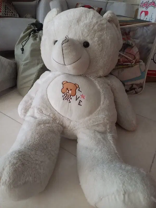 خرس عروسکی|اسباببازی|پردیس, فاز ۴|دیوار