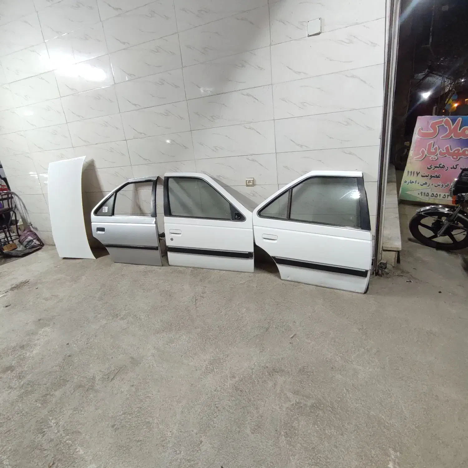 لوازم استوک رنگ فابریک|قطعات یدکی و لوازم جانبی|نیشابور, سرآب کوشک|دیوار