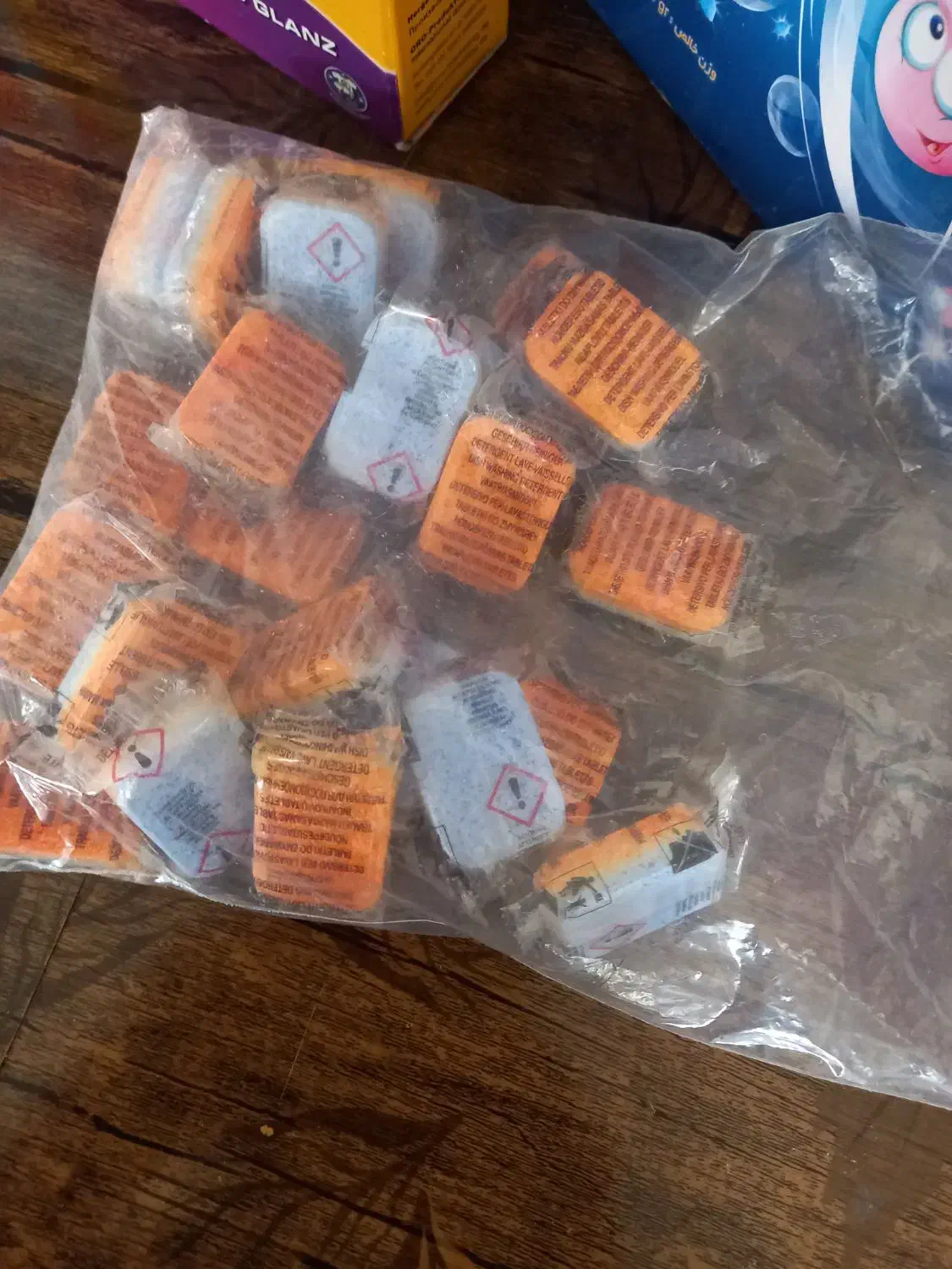 موادشوینده|مواد شوینده و دستمال کاغذی|اراک, |دیوار