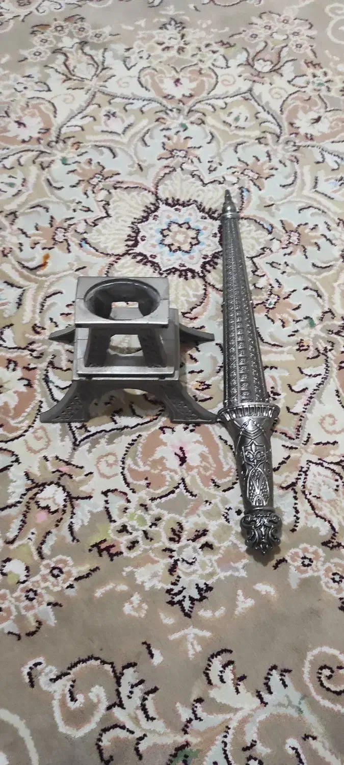 خنجر برج ایفل|کلکسیون اشیاء عتیقه|پاکدشت, پاکدشت (مامازند)|دیوار