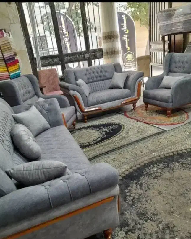 ۶۸۹۸حراج وفروش مبل به مدت یک هفته مهرگان ۶۸۹۸|مبلمان خانگی و میز عسلی|صدرا-فارس, فاز ۱|دیوار