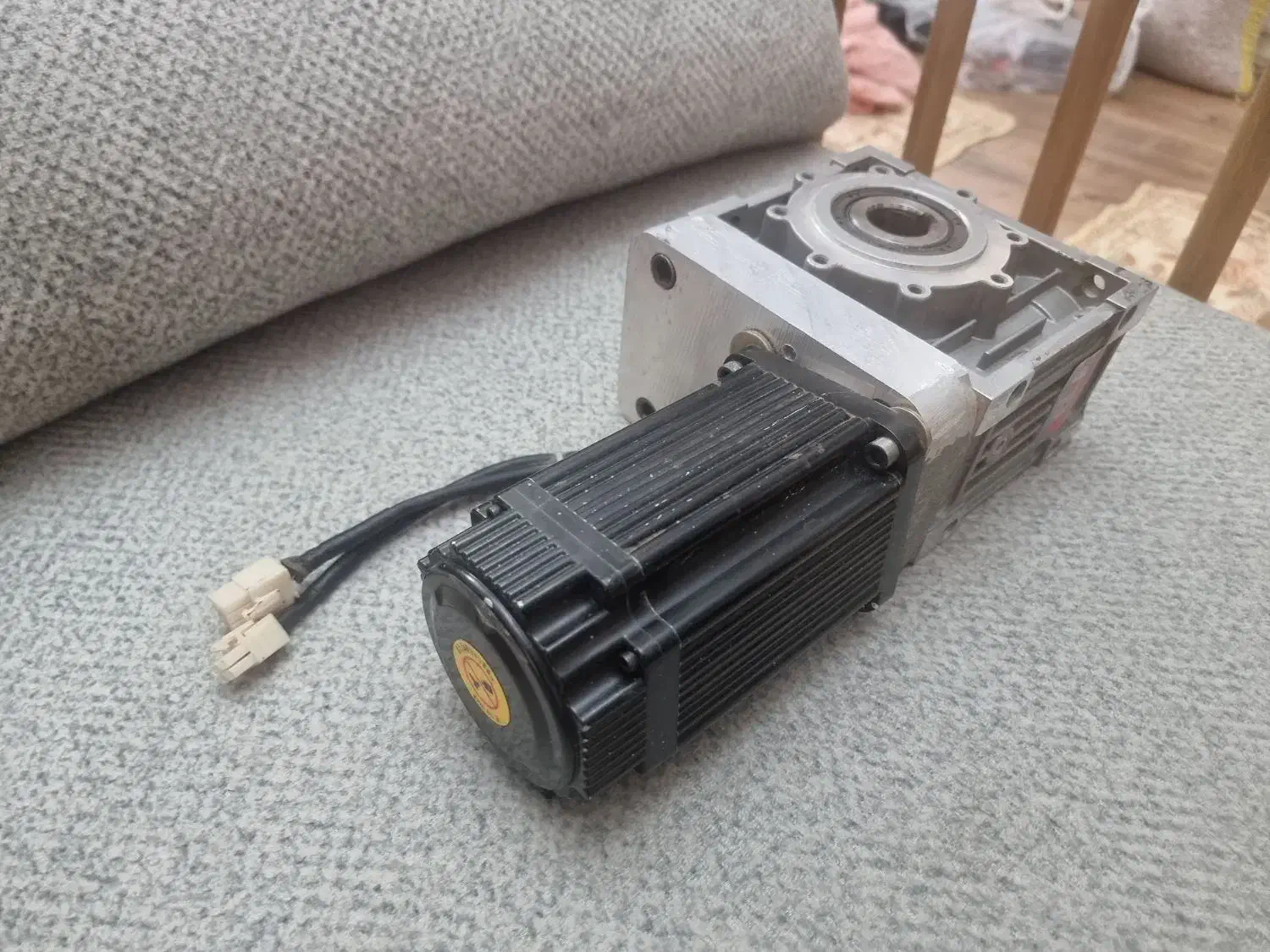 سرو موتور استون ترمزردار|ماشینآلات صنعتی|پردیس, فاز ۴|دیوار