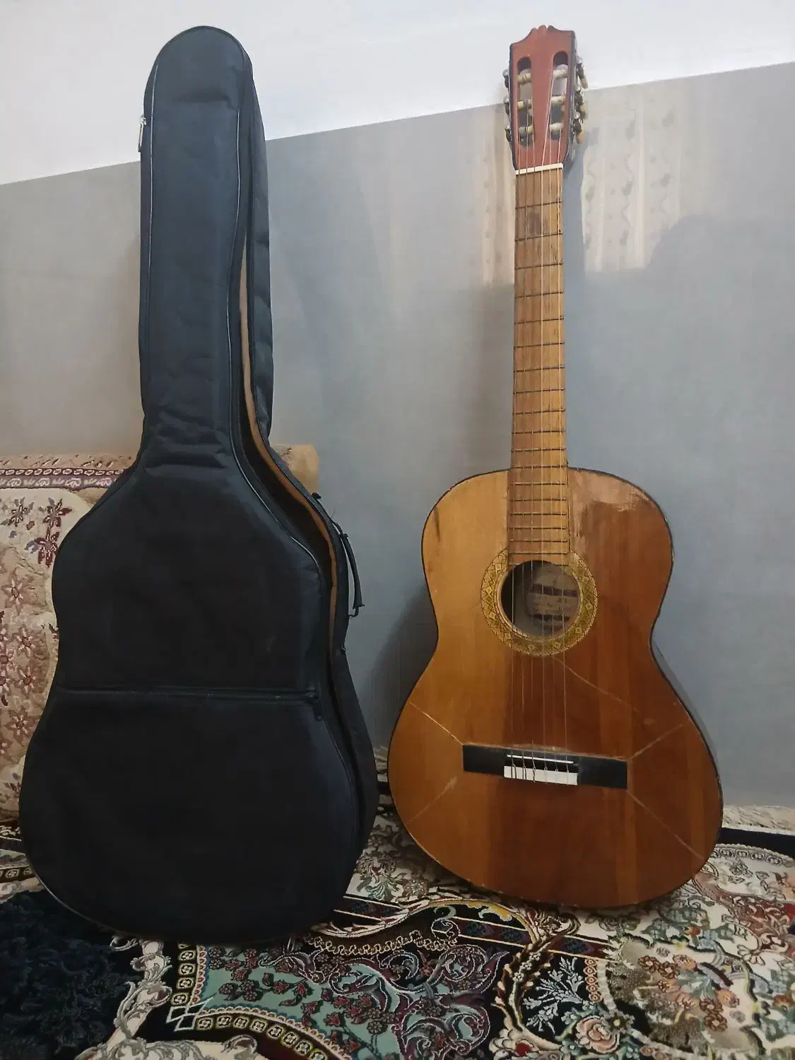 گیتار|گیتار، بیس، امپلیفایر|اراک, |دیوار