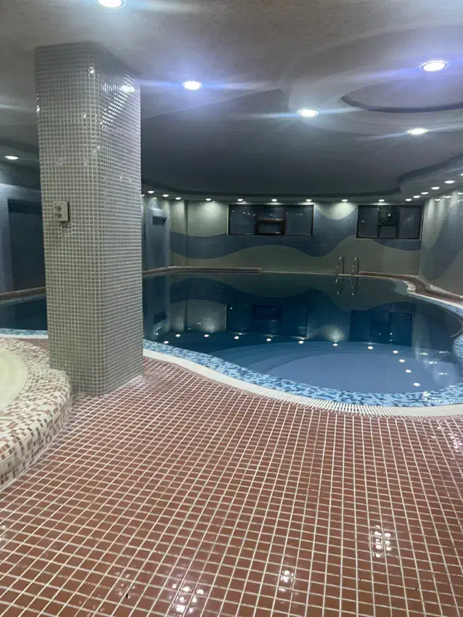 ۱۶۰ متر یارمحمدی/رهن و اجاره/استخر فعال/۲ پارکینگ