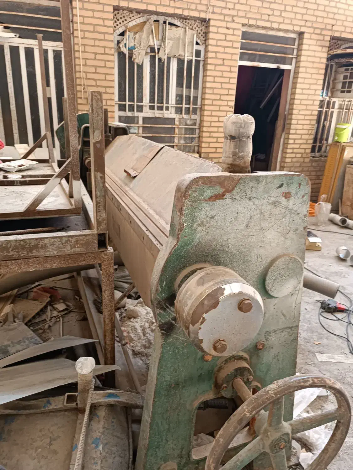 دستگاه خم کن وقیچی گیوتین|ماشین‌آلات صنعتی|لالی, |دیوار