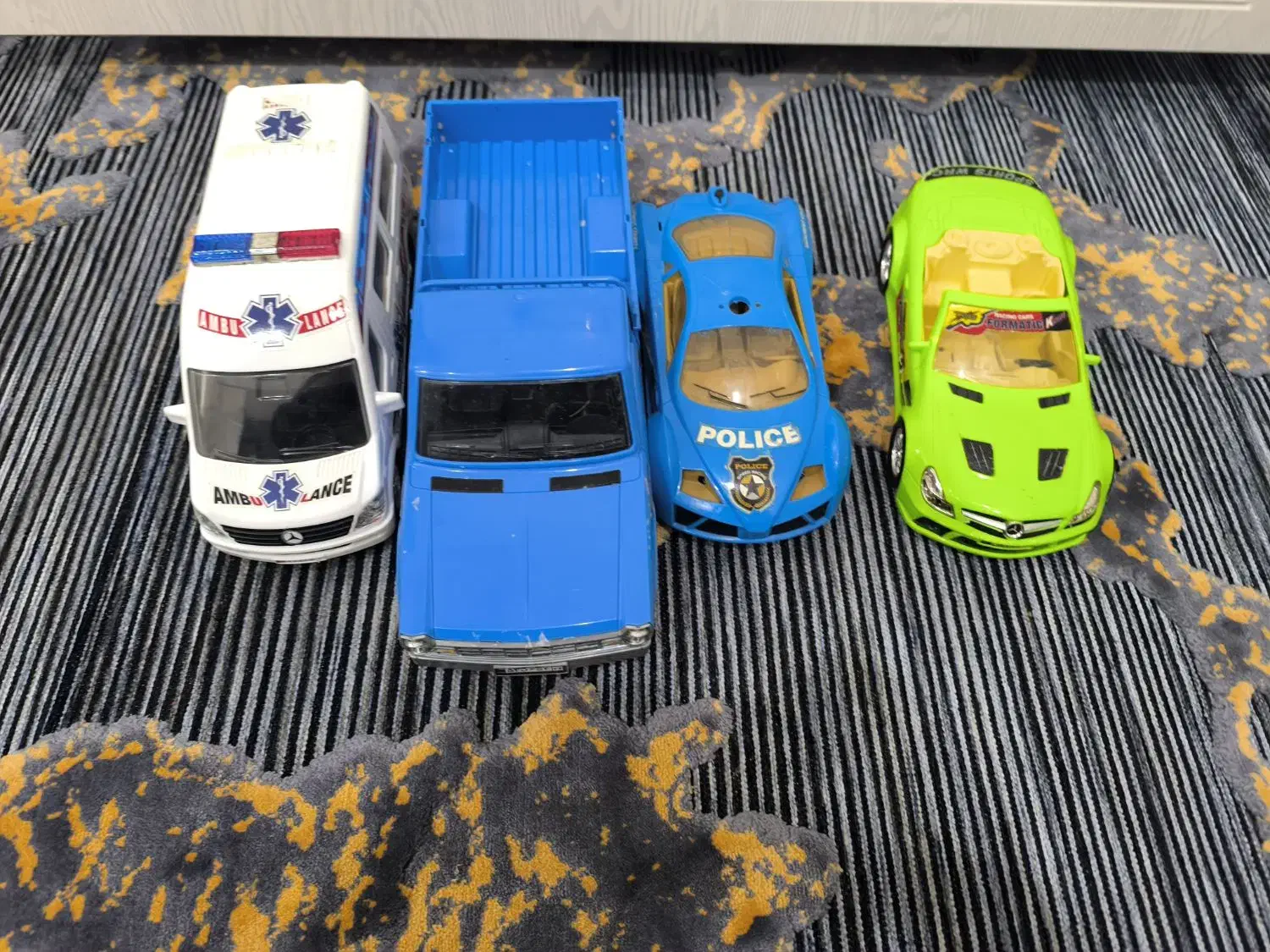 اسباب بازی|اسباب‌‌بازی|قدس, شهر‌قدس|دیوار