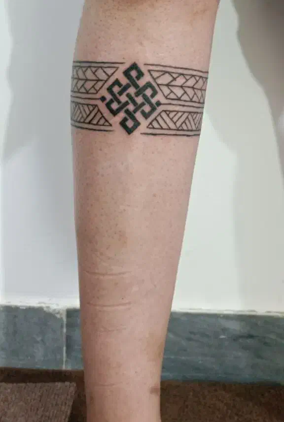 تتو بدن|خدمات آرایشگری و زیبایی|شیراز, شیشه‌گری|دیوار