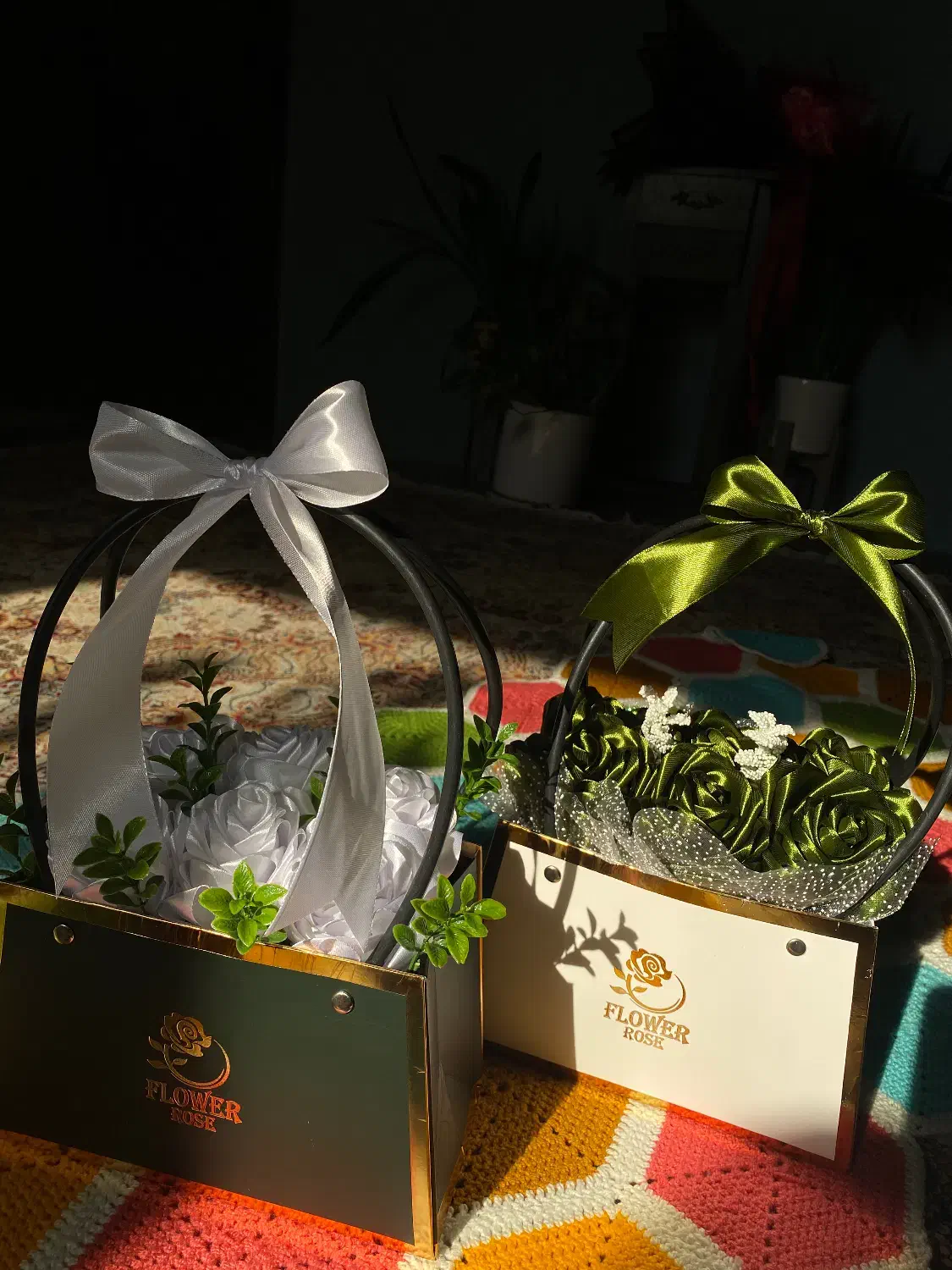 مناسب هرگونه هدیه|گل مصنوعی|آمل, |دیوار