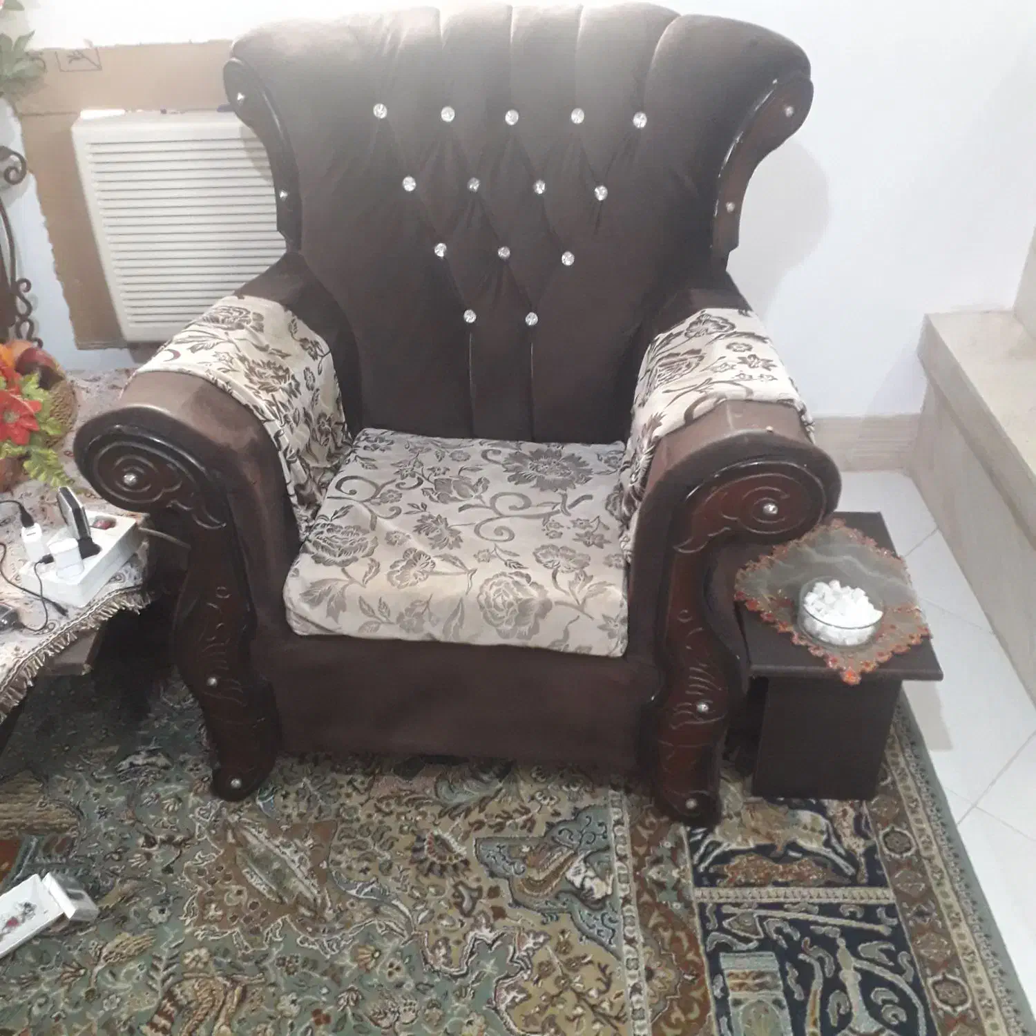 مبلمان ۷نفره بامیزعسلی|مبلمان خانگی و میز عسلی|گرگان, |دیوار