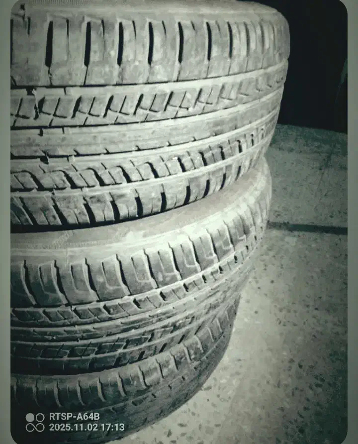 لاستیک پژو دور ۱۵|قطعات یدکی و لوازم جانبی|بمپور, |دیوار