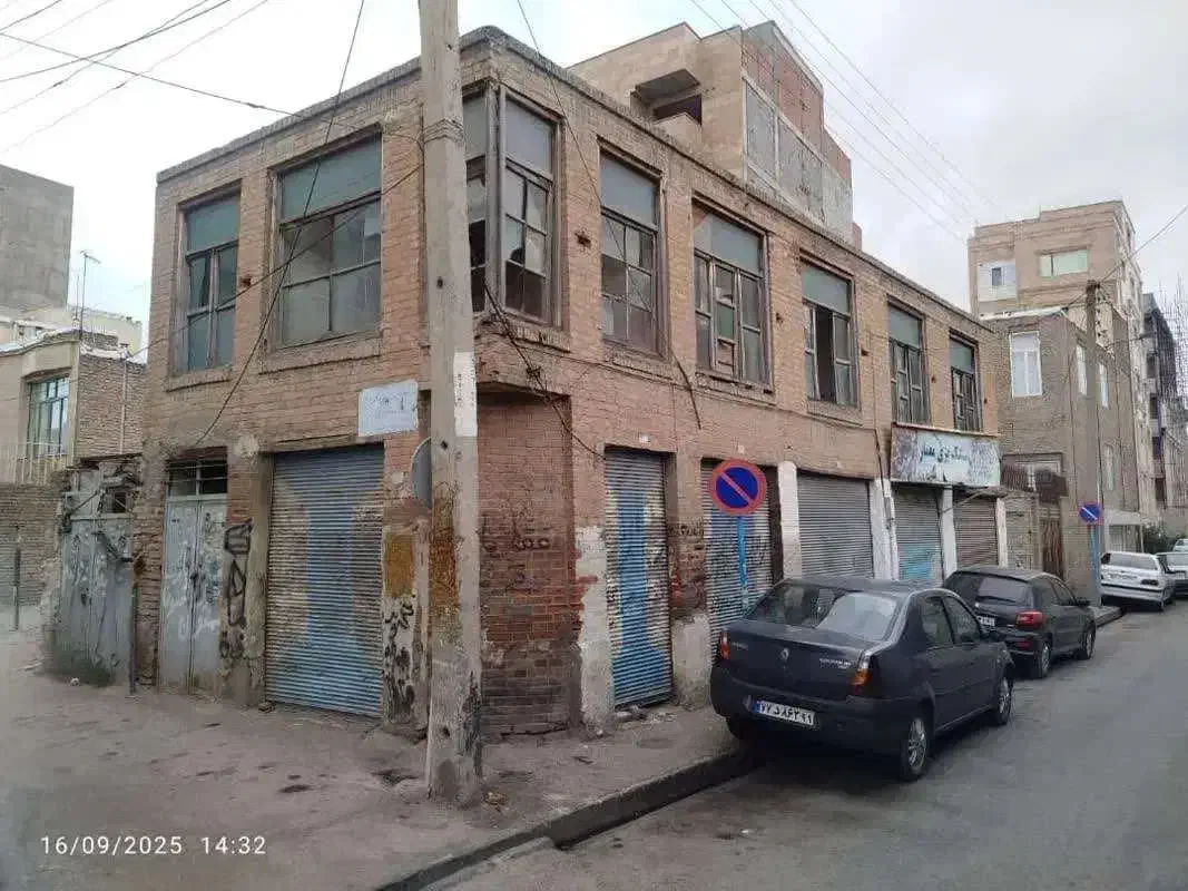 فروش 2 مغازه در بهترین موقعیت ها همراه با تهاتر|فروش آپارتمان|اردبیل, |دیوار