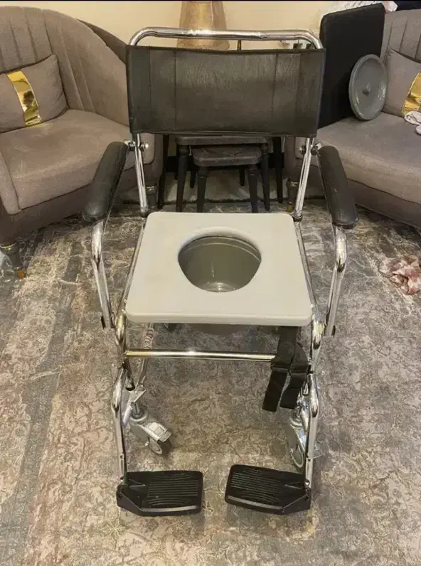 ویلچر حمام اصلا استفاده نشده|آرایشی، بهداشتی، درمانی|اردبیل, |دیوار