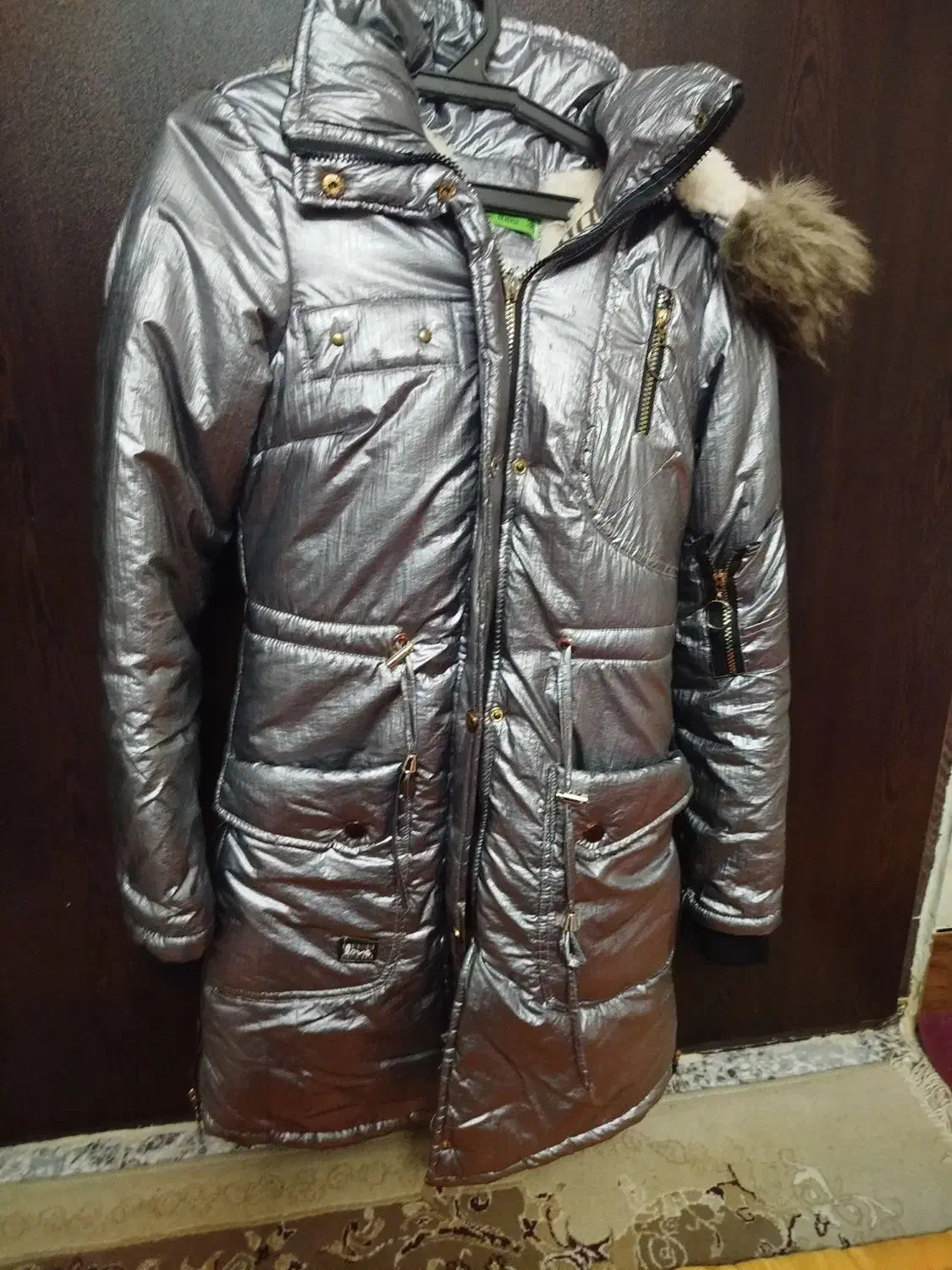 پالتودرحدنو|لباس|گنبد کاووس, |دیوار