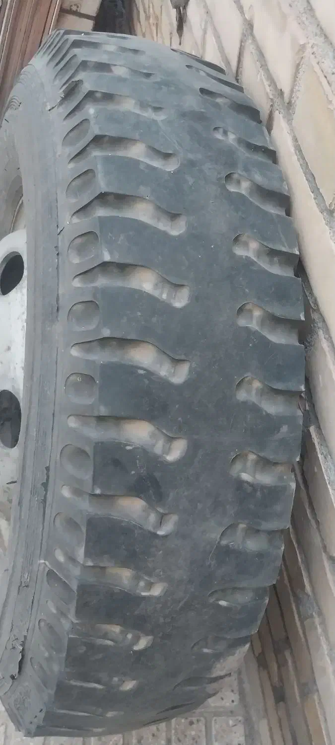 تایر عقب مینی بوس|خودرو سنگین|تبریز, |دیوار