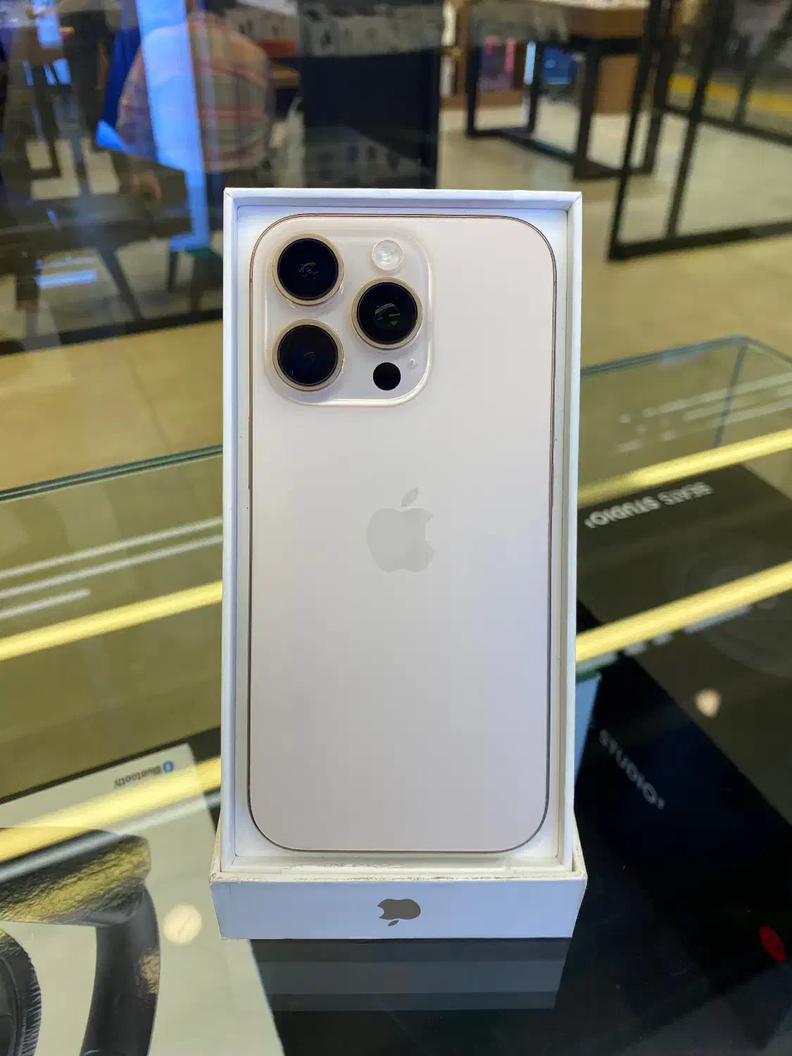 آیفون ۱۶ پرو|موبایل|مشهد, بهشت|دیوار