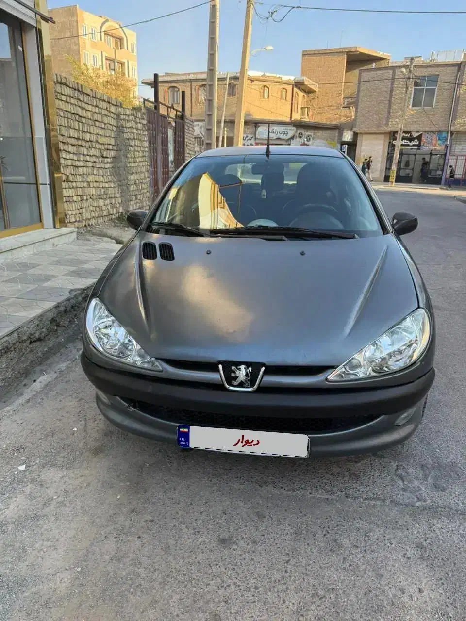 پژو۲۰۶ صندوقدار موتور TU5|خودرو سواری و وانت|الیگودرز, |دیوار