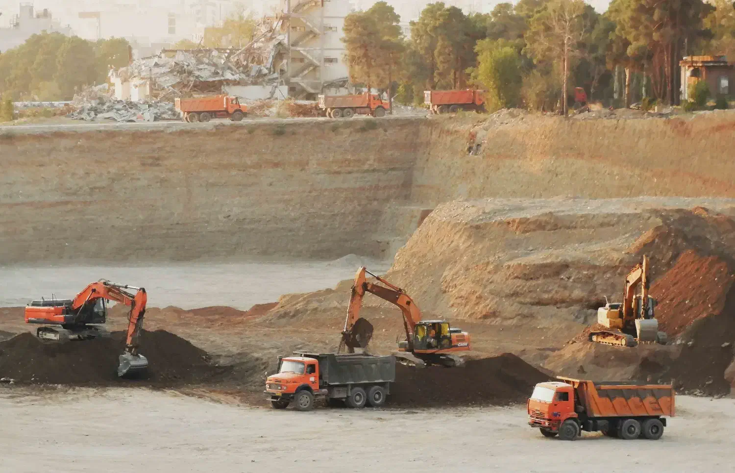 خاکبرداری  تخریب و حمل مصالح|خدمات حمل و نقل|تهران, پاسداران|دیوار