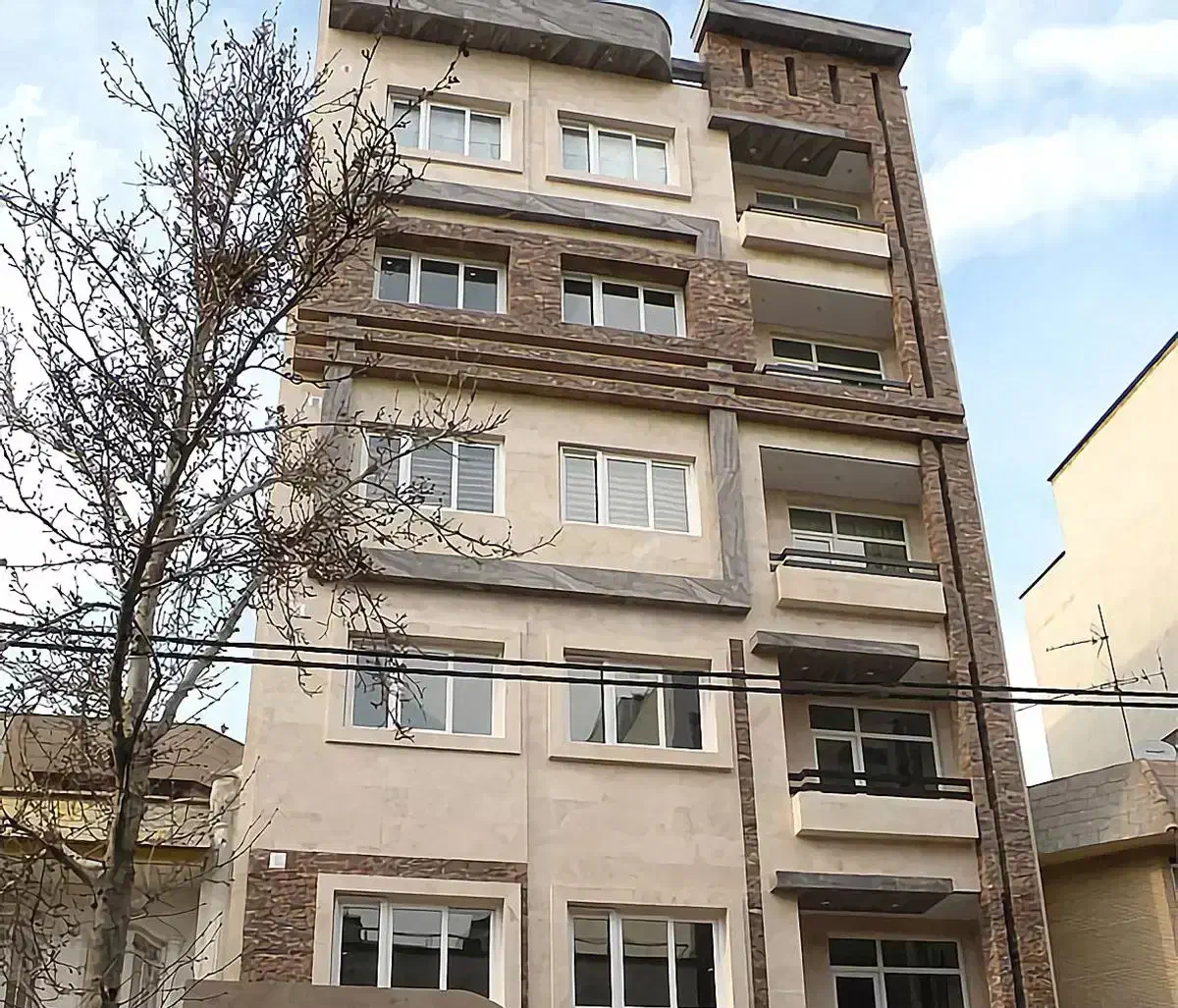 ۵۰ متری فول امکانات