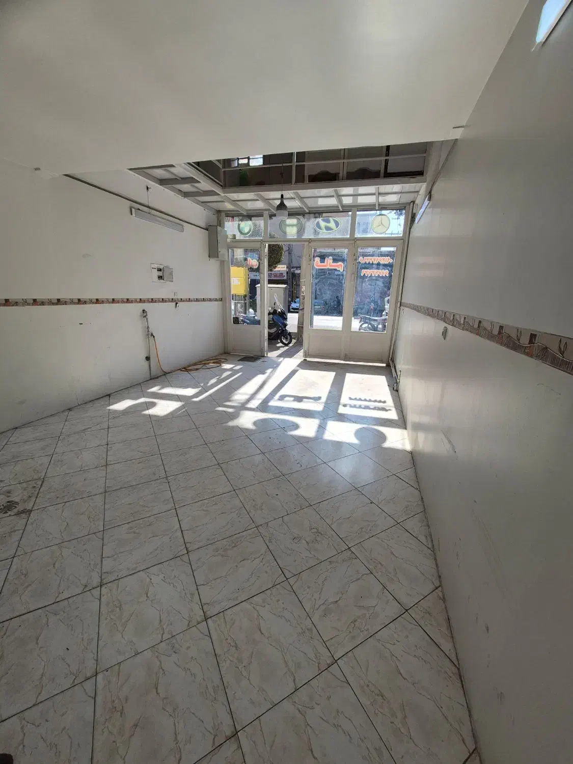 ۳۰ متر بحر حاجیان|اجارهٔ مغازه و غرفه|تهران, امام زاده عبدالله|دیوار