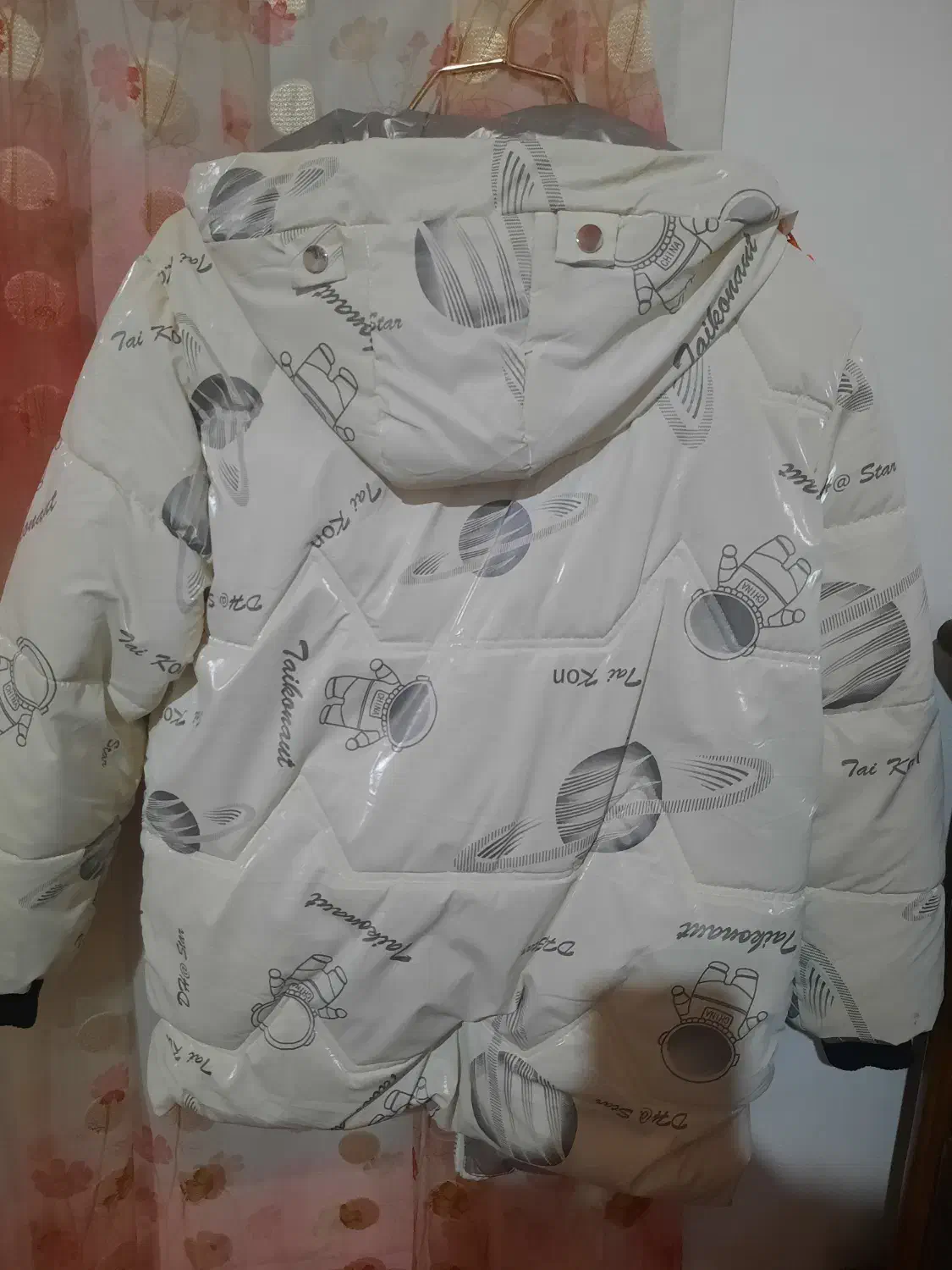 کاپشن در حد نو و کاملا با کیفیت|کفش و لباس بچه|نوشهر, |دیوار