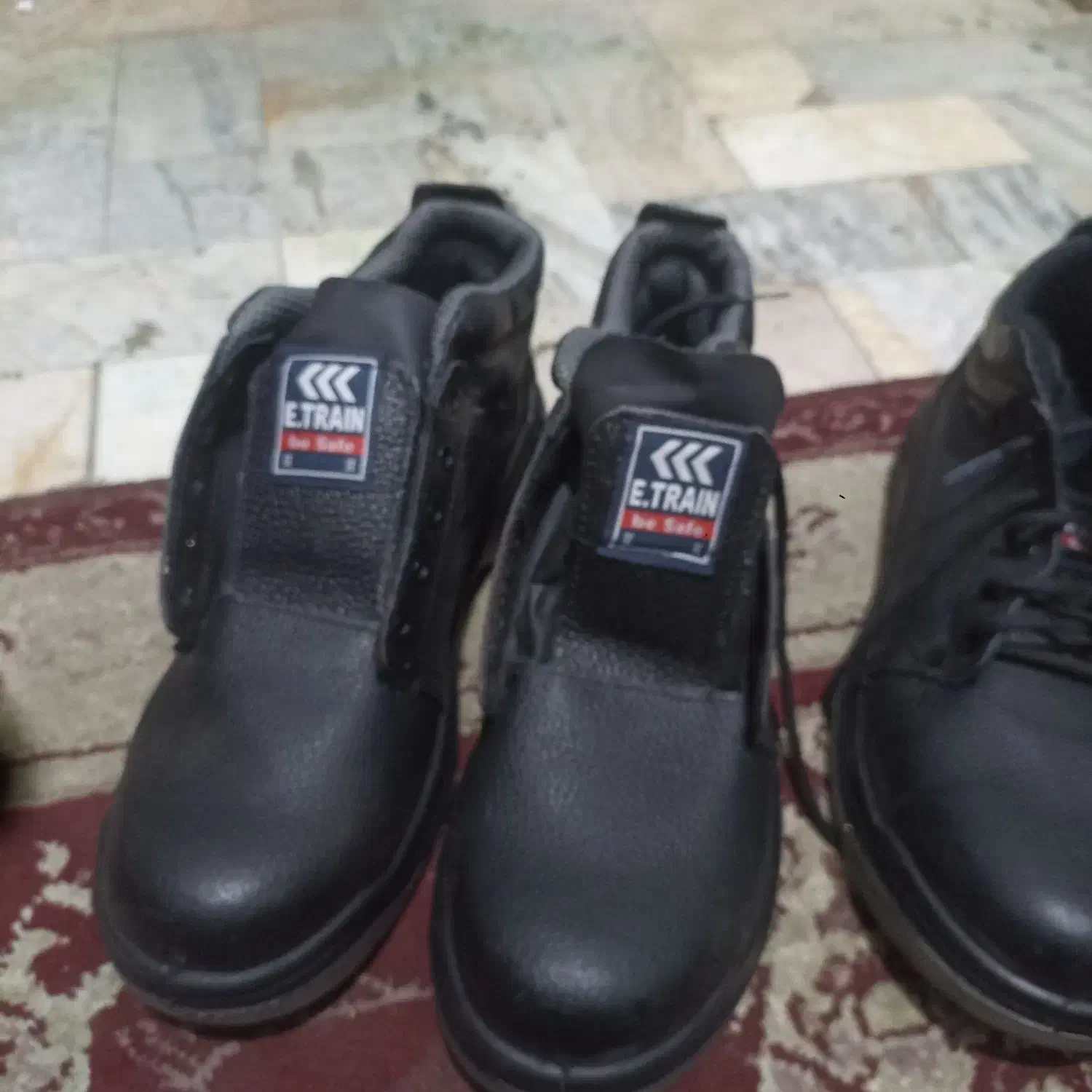 دو عدد کفش ایمنی سایز ۴۵ و ۴۶ و دستکش کار|کیف، کفش، کمربند|گلستان (تهران), |دیوار
