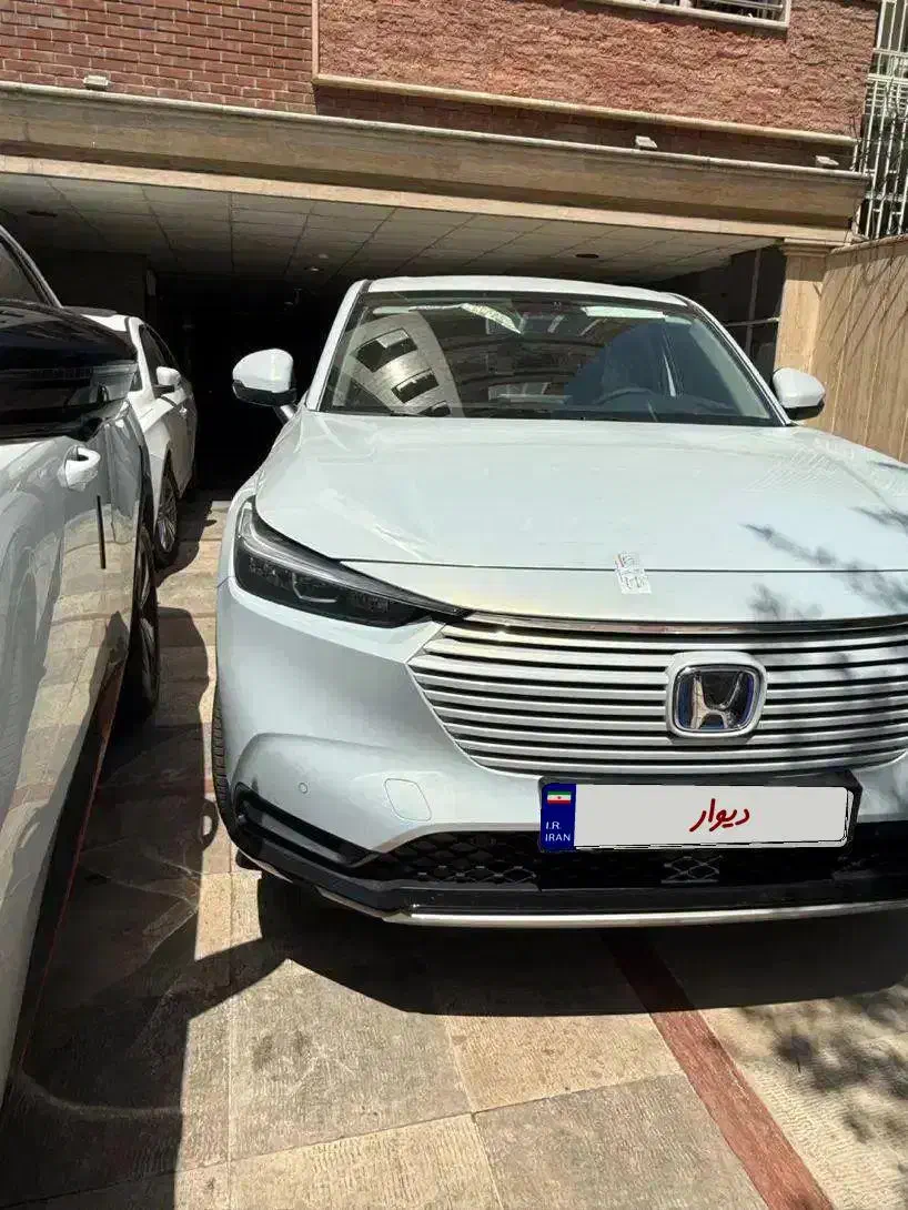 هوندا HRV مدل 2024 صفر خشک وارداتی ژاپن هایبرید|خودرو سواری و وانت|تهران, صادقیه|دیوار
