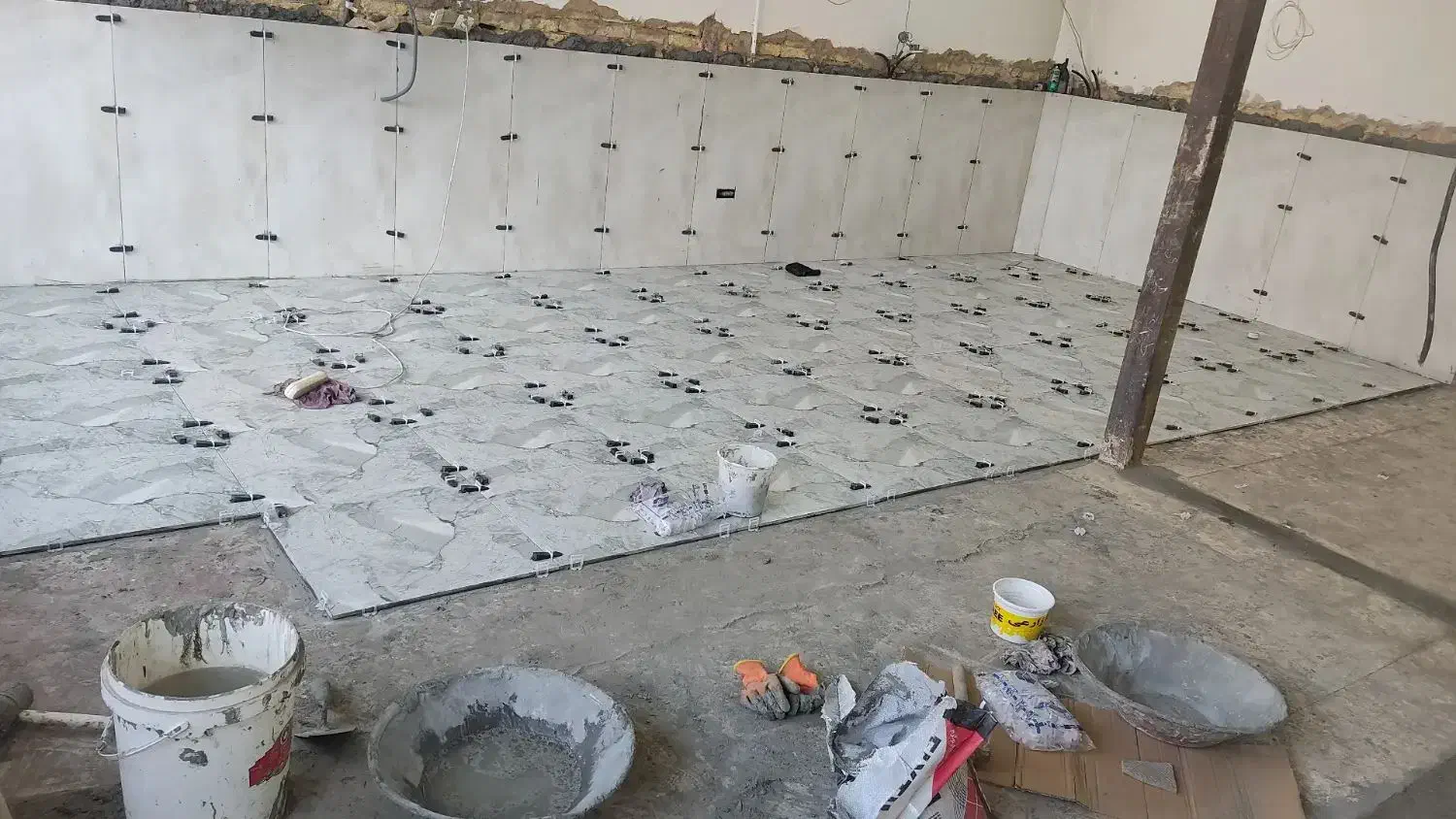 استاد بنا کاشی و سرامیک و کچ کار|خدمات پیشه و مهارت|اصفهان, جی شیر|دیوار