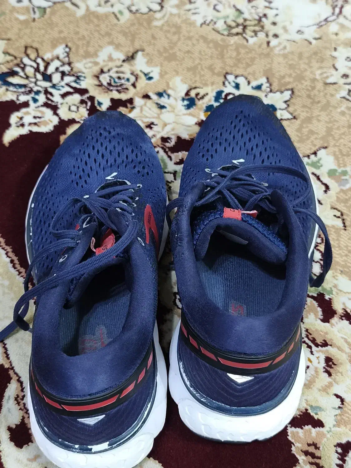 کتونی بروکس GHOST سورمه ای سایز 44|کیف، کفش، کمربند|رشت, باهنر|دیوار