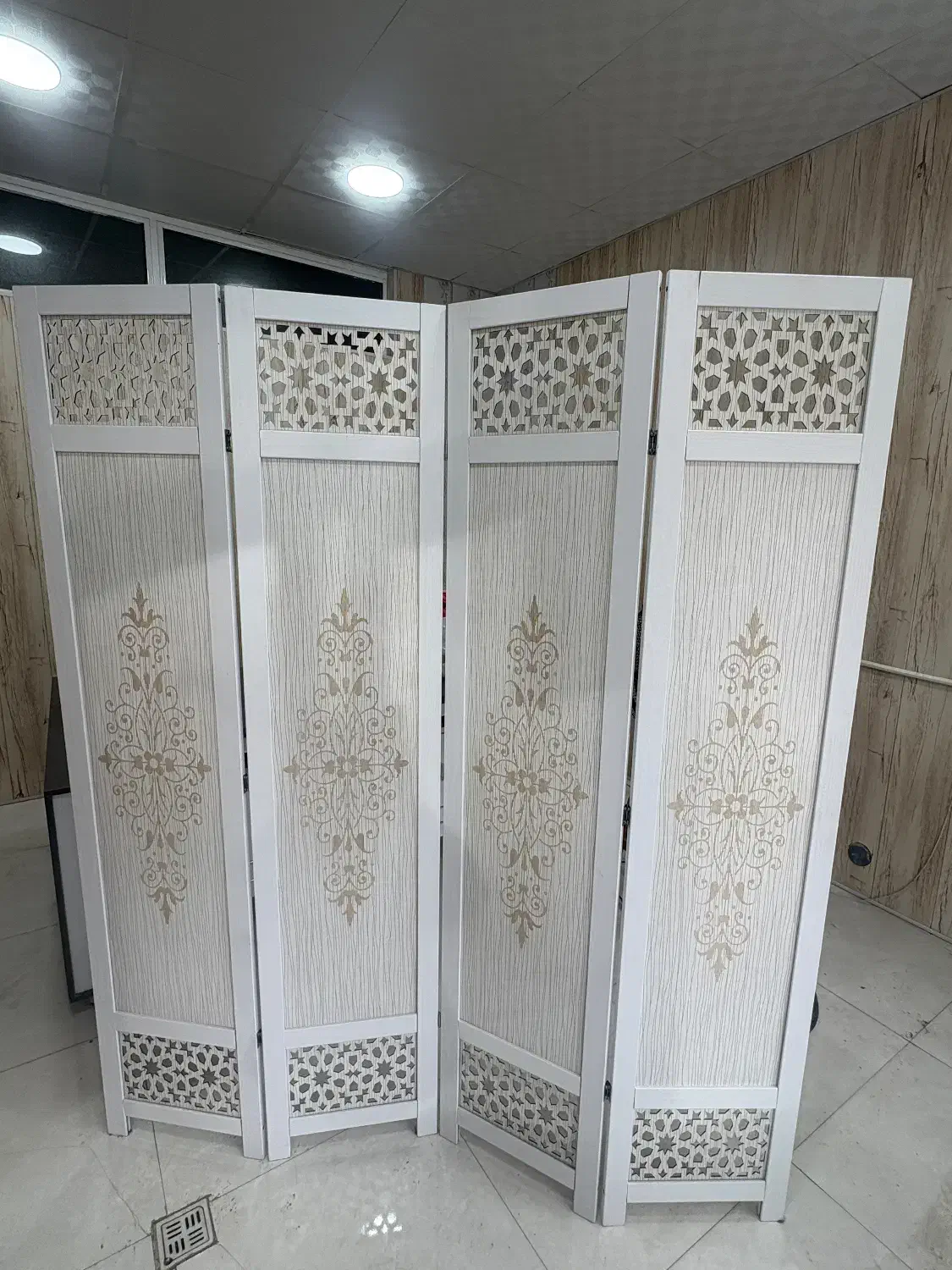 پارتیشن در حد نو|دفتر کار|بیجار, |دیوار