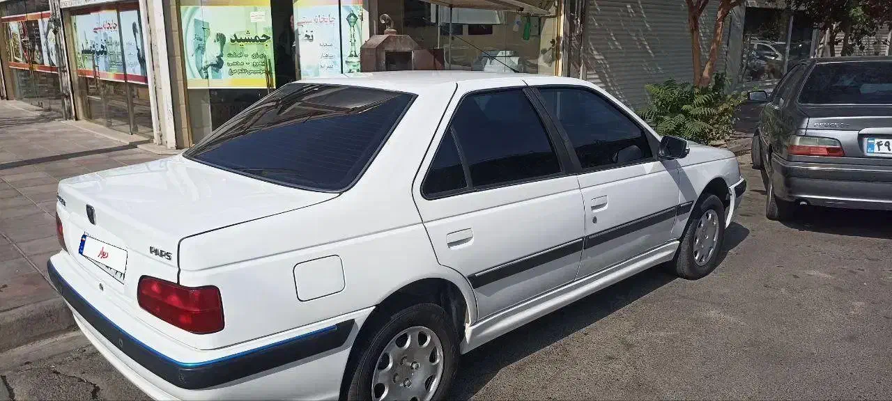 پژو پارس سال مدل 1400 سفید درحد|خودرو سواری و وانت|کرج, شهرک بنفشه|دیوار