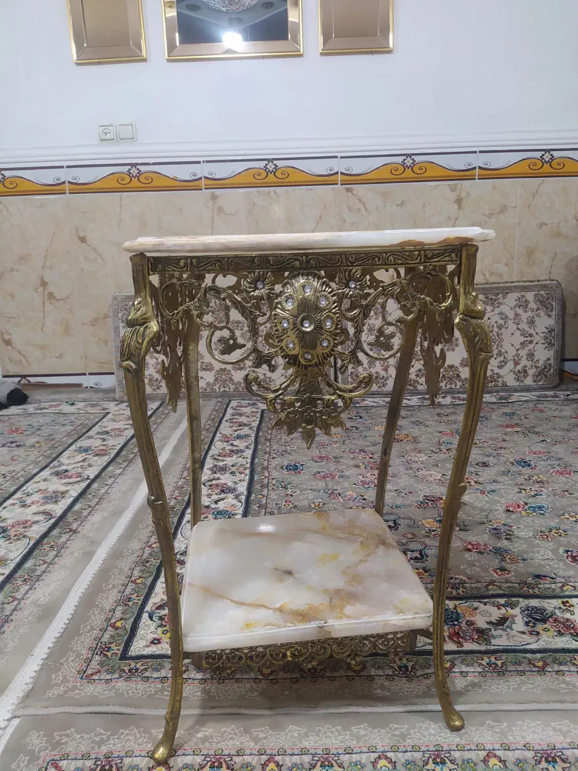 وسایل برنز|کلکسیون اشیاء عتیقه|قروه, |دیوار