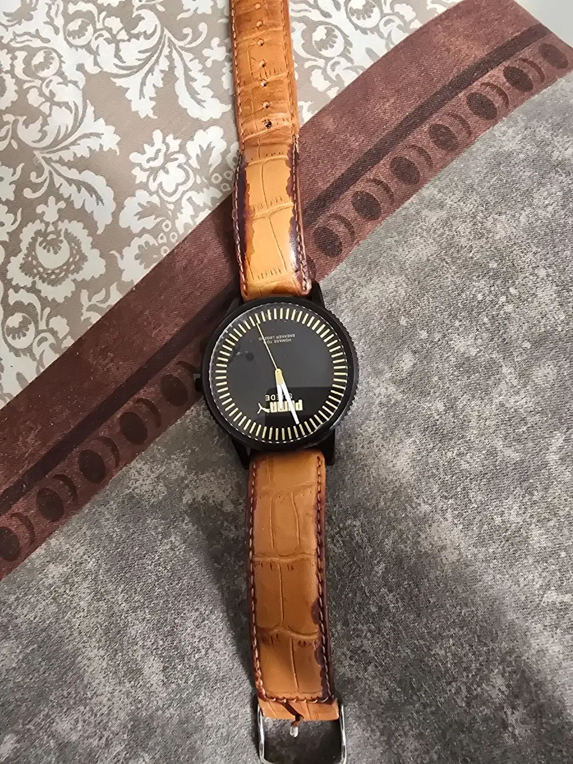 ساعت مچی آنالوگ|ساعت|رشت, چمارسرا|دیوار