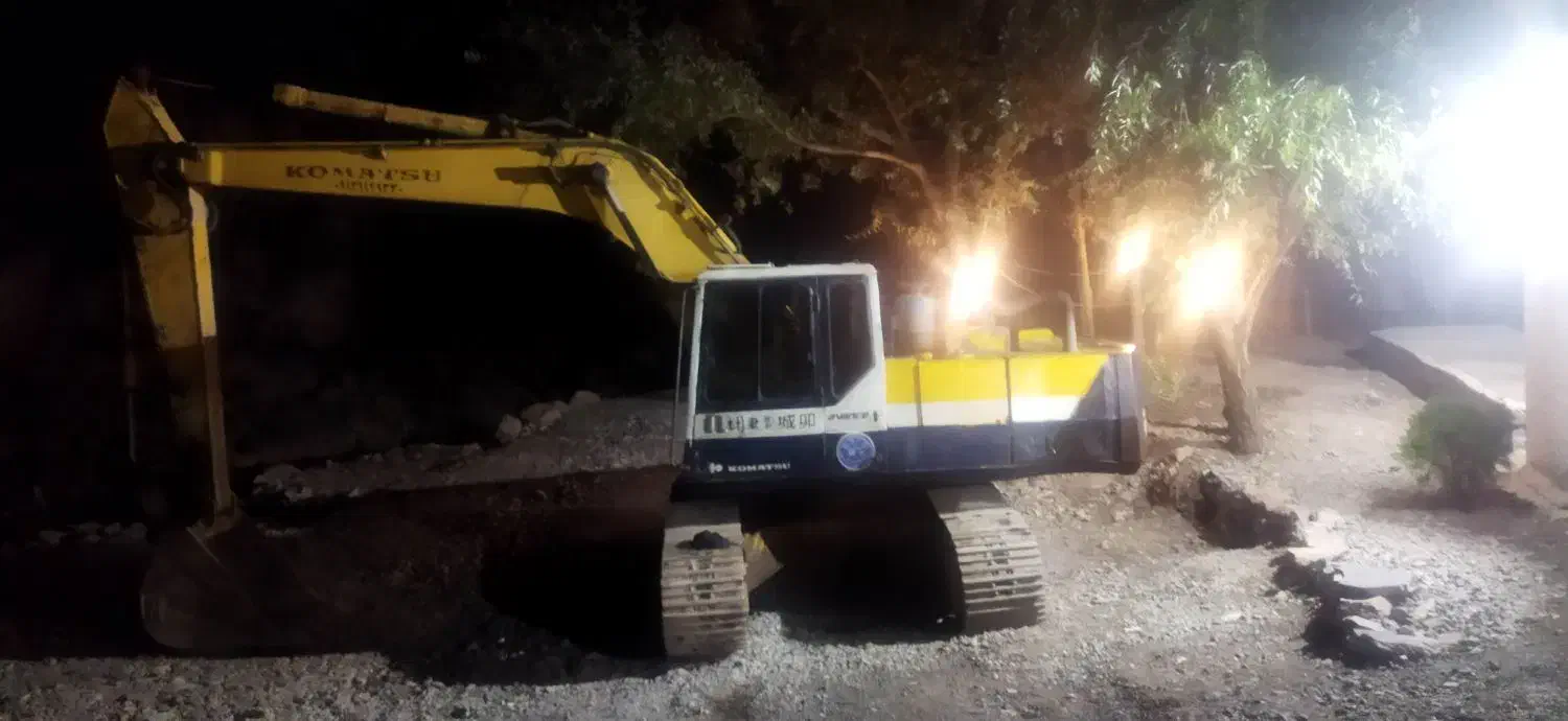 بیل مکانیکی اجاره ای|خدمات پیشه و مهارت|مرزن‌آباد, |دیوار