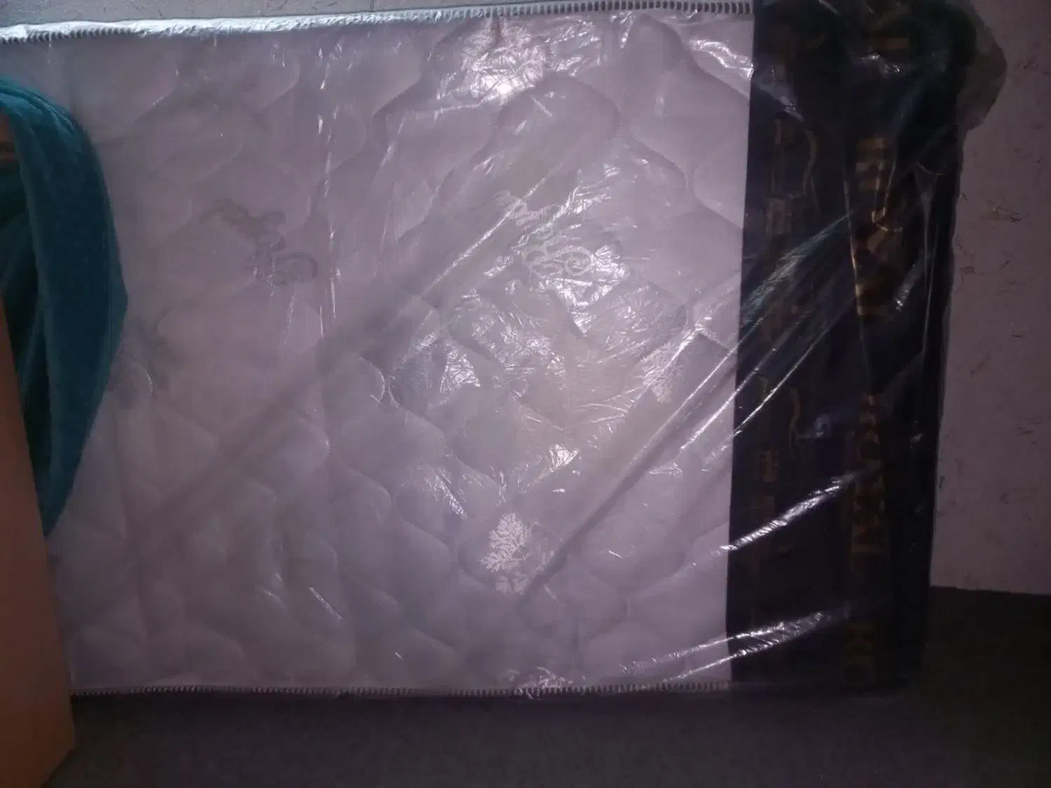 تشک|تشک تختخواب|اراک, |دیوار