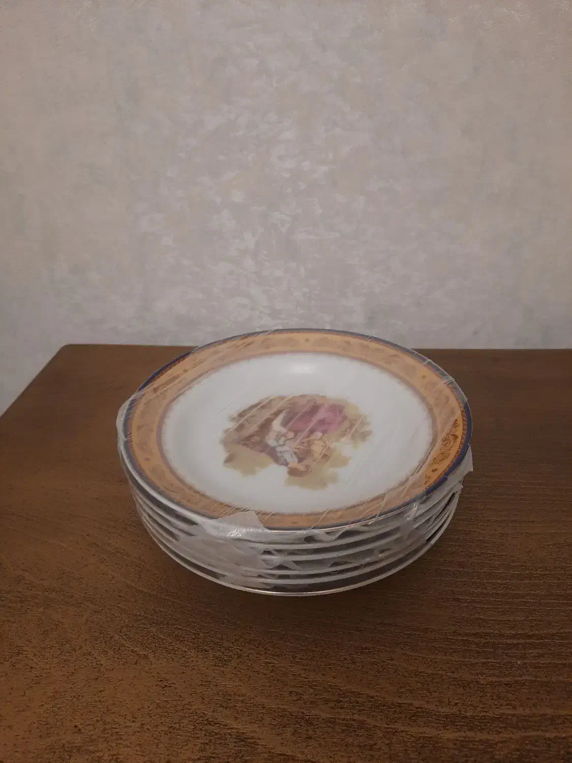 پیش دستی|ظروف سرو و پذیرایی|اردبیل, |دیوار