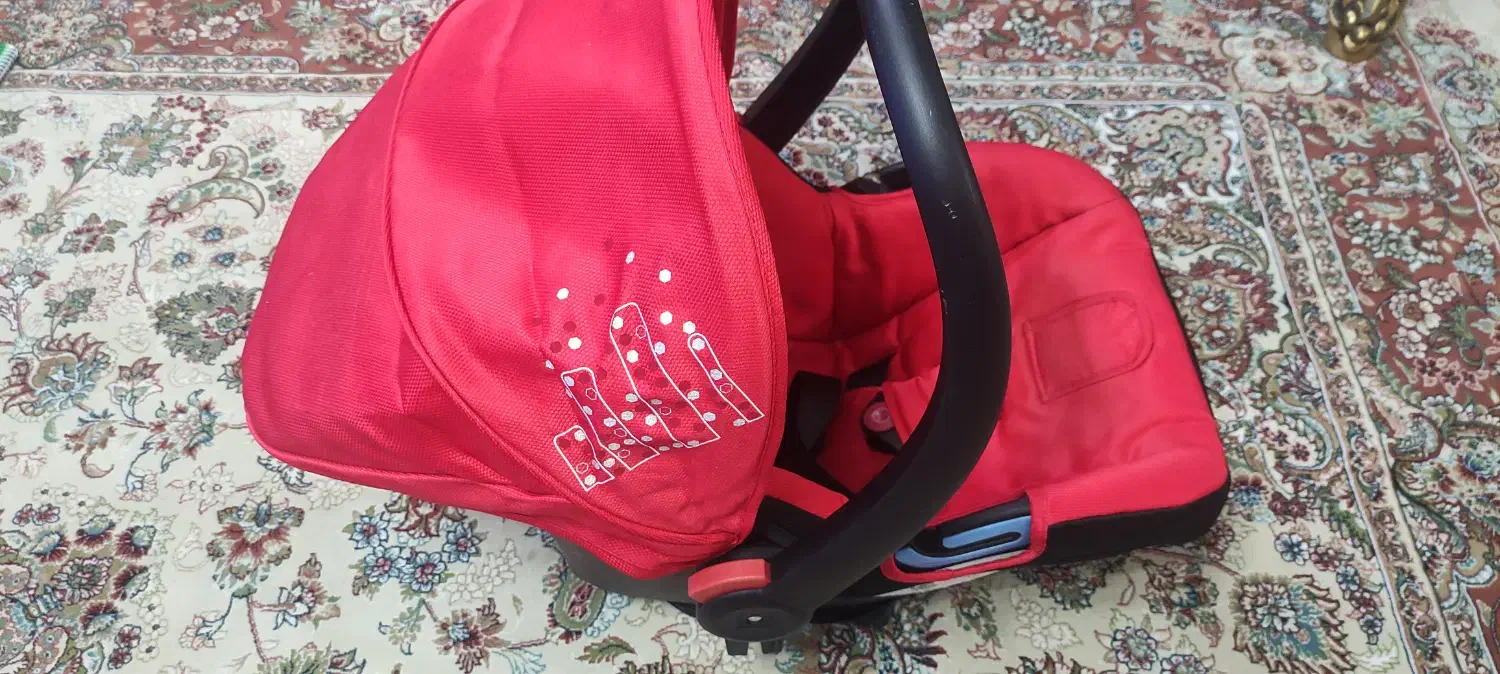 کریر گودبیبی|کالسکه و لوازم جانبی|رشت, سعدی (تختی)|دیوار