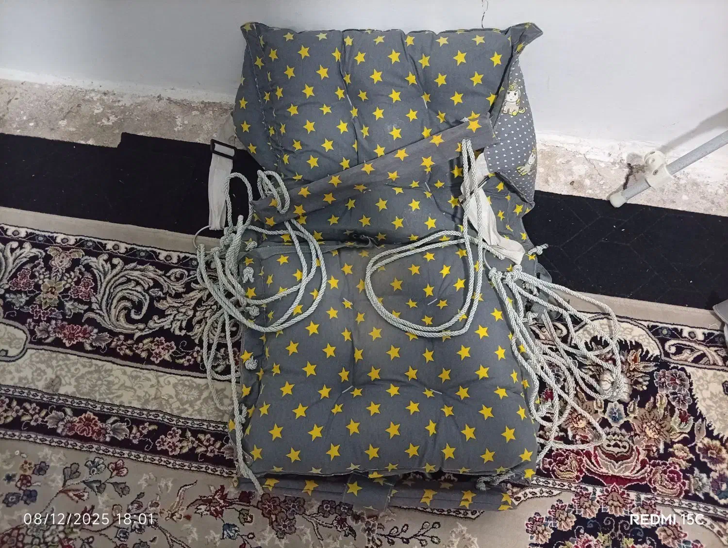 تاب بچه|اسباب و اثاث بچه|تربت جام, حافظ|دیوار