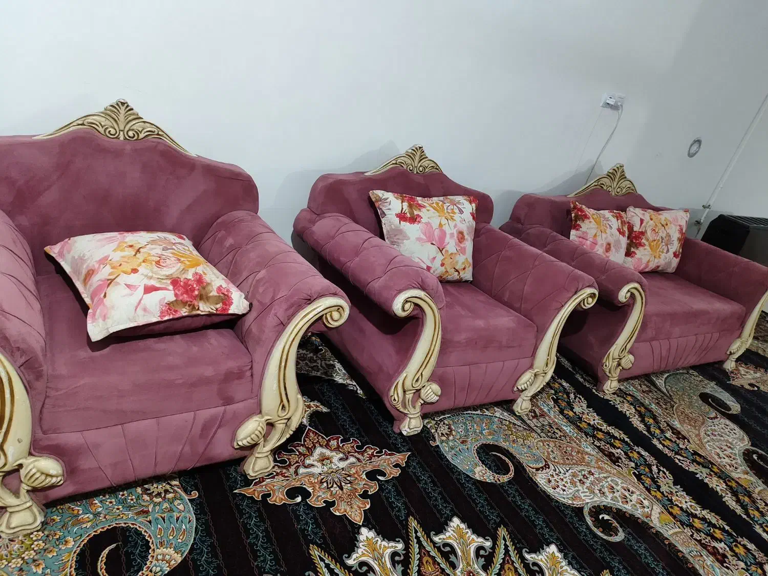 مبل قیمت مناسب|مبلمان خانگی و میز عسلی|شیراز, کرونی(خاتونک)|دیوار