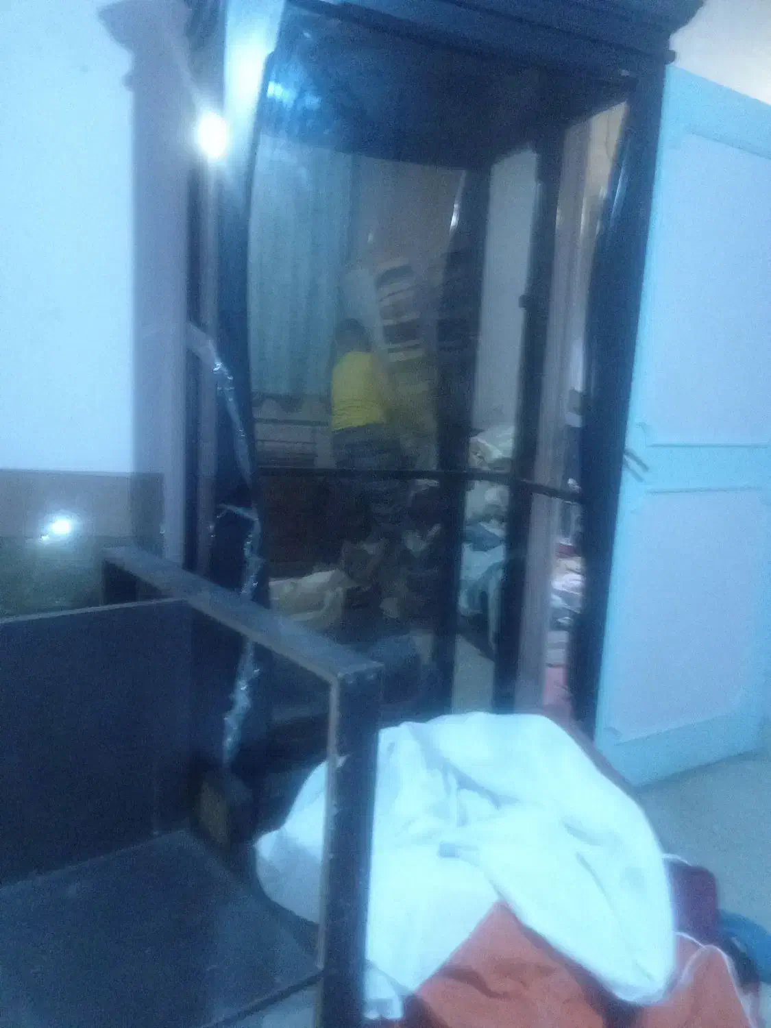 بوفه تمام قد شیشهای|بوفه، ویترین، کنسول|رباطکریم, رباطکریم|دیوار