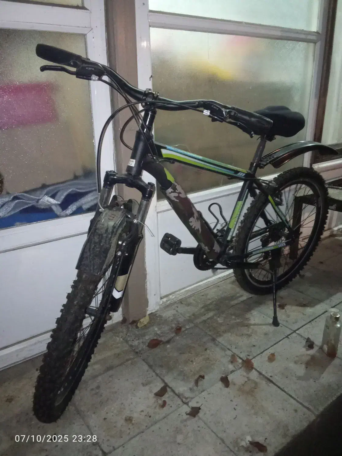 دوچرخه نمره 26|دوچرخه، اسکیت، اسکوتر|رشت, نیروی دریایی|دیوار