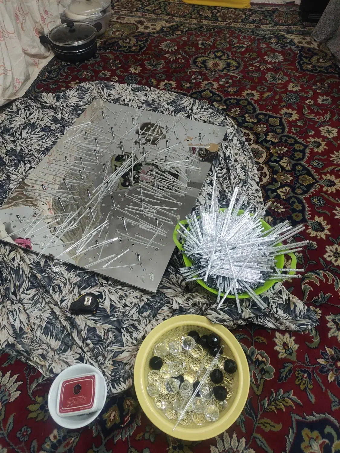 لوستر|لوستر و چراغ آویز|رباط‌کریم, رباط‌کریم|دیوار