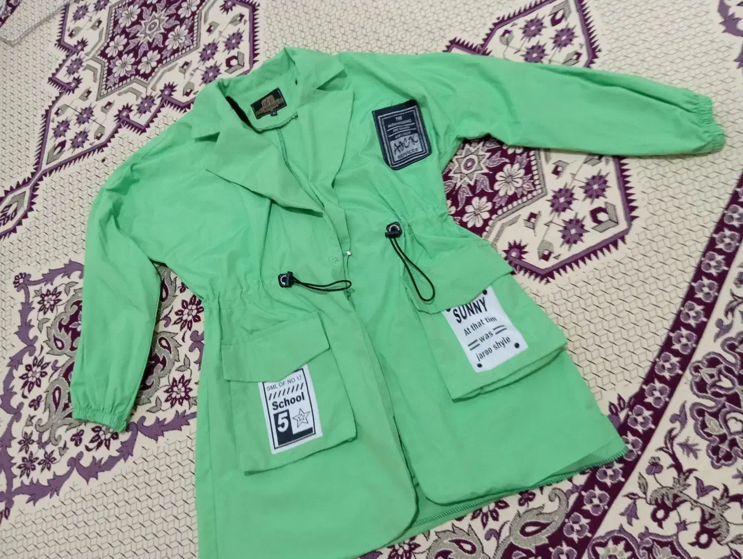 مانتو|لباس|هیرمند, |دیوار