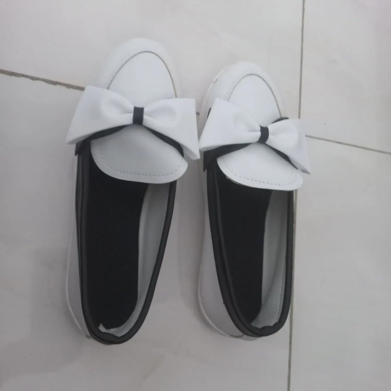 کیف و کفش|کیف، کفش، کمربند|شاهینشهر, عطار|دیوار